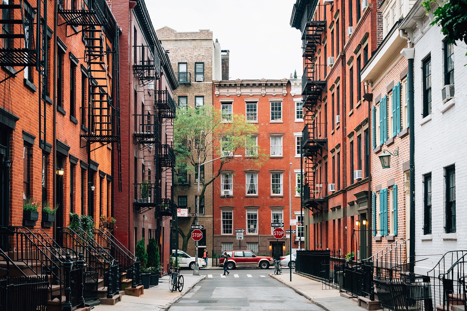 Exploring the Charms of Manhattan’s West Village: A Stroll Through History and Culture.